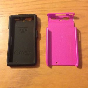 Razr 1 pink otter box phone holder