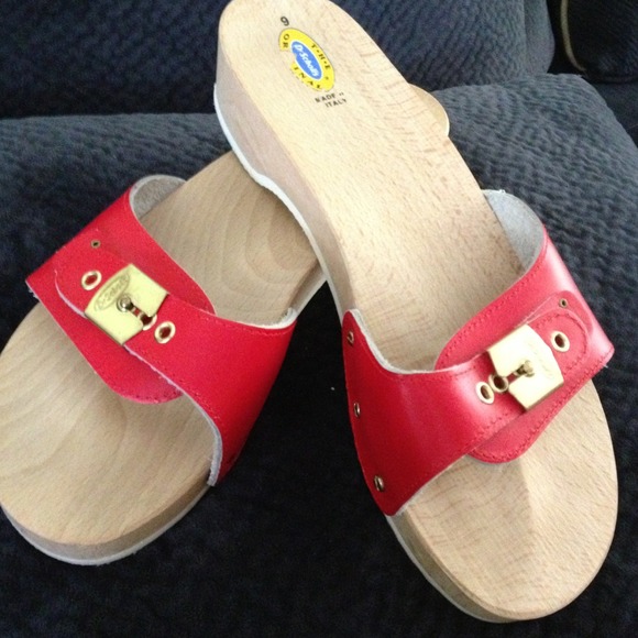 Red dr. Schools sandals Traditional size 9