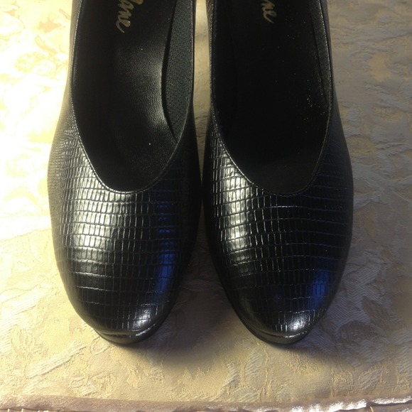 NEW PRICE! Lady Jane sample Deborah pumps - Picture 2 of 2