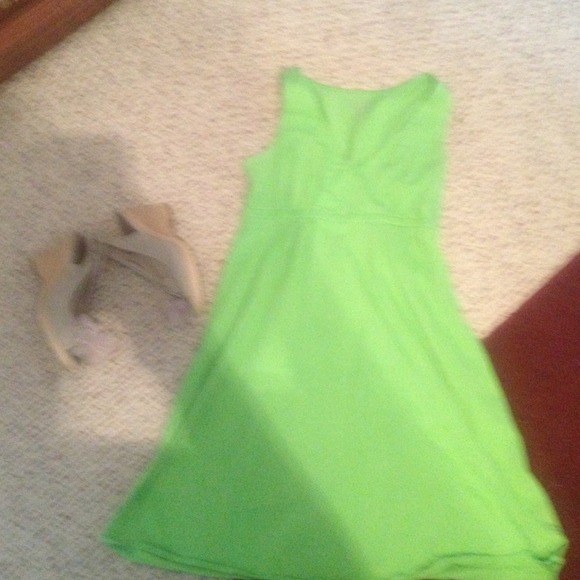 Lime green sleeveless casual dress