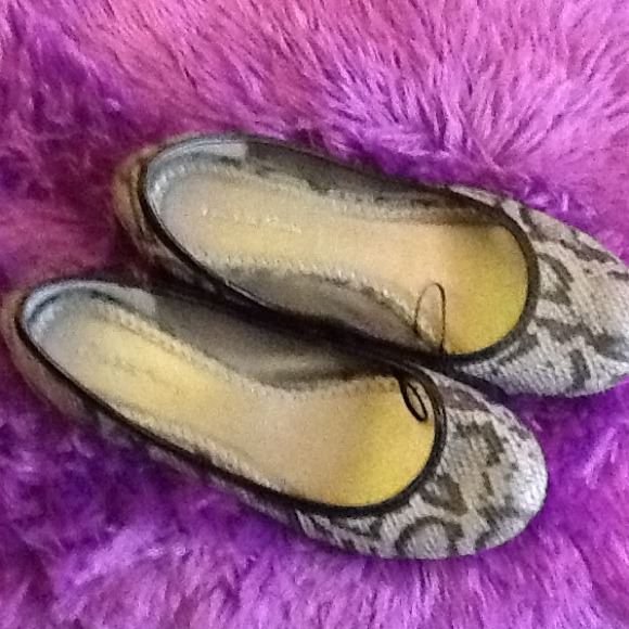 RESERVED for tiffz04!   faux reptile print flats