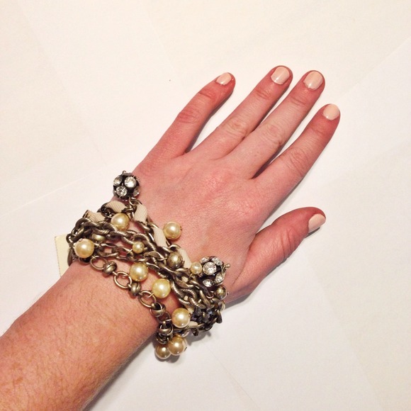 ❌SOLD❌Talbots Chain Bracelet - Picture 2 of 3