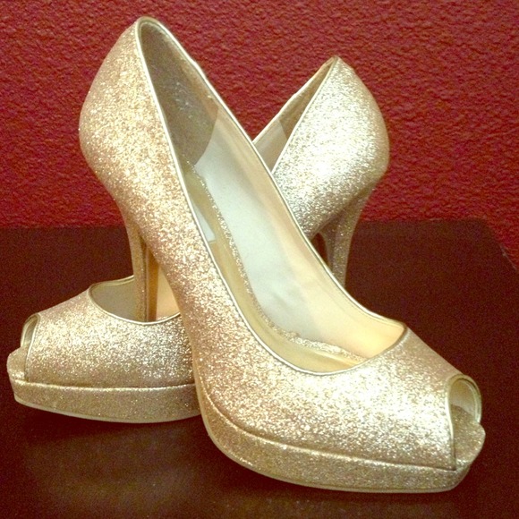 Steve Madden Glitter Open Toe Pumps