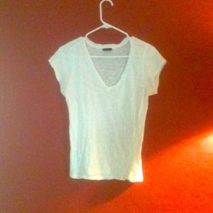 V neck tee