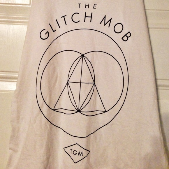 ❌SOLD❌Glitch Mob Tank - Picture 2 of 2