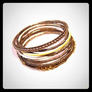 A piece of India - black