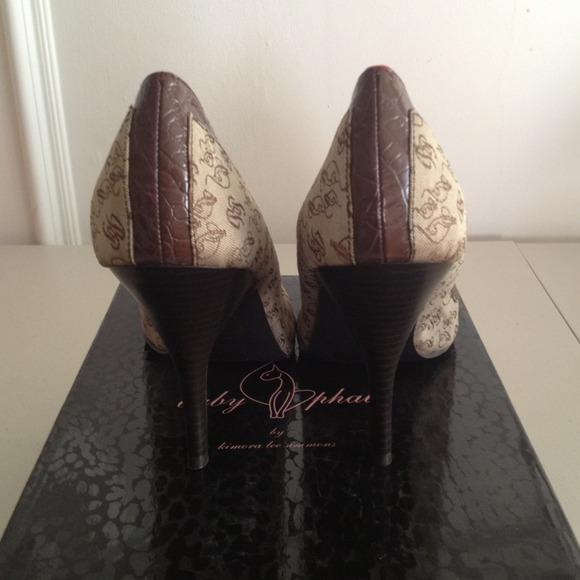 Baby Phat Shoes - Picture 3 of 3