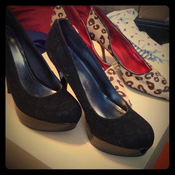 bundle 🌟black suede stiletto leopard kitten heel