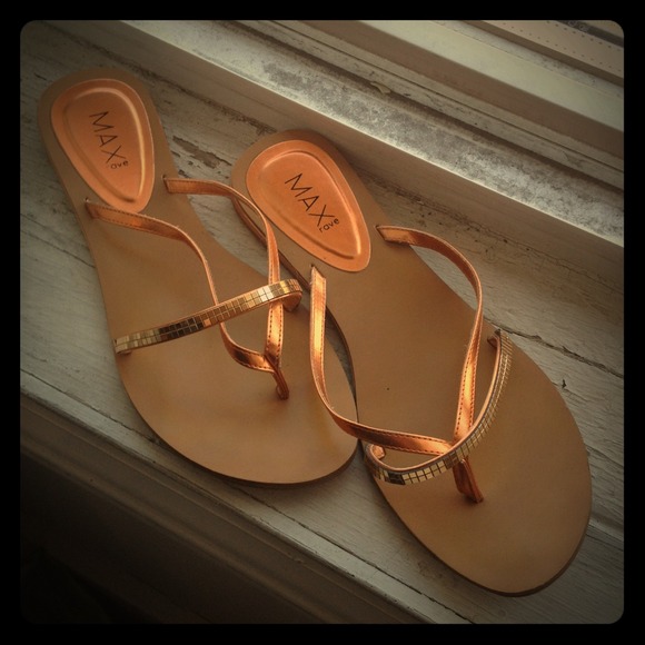 Shoes - Metallic Sandals