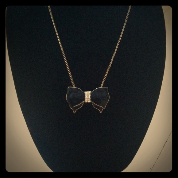 Bow Necklace 🎀