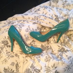 Turquoise heels