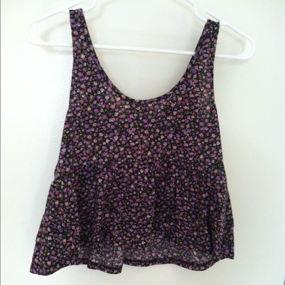 ❌❌❌SOLD❌❌❌Floral crop peplum tank top - Picture 2 of 3