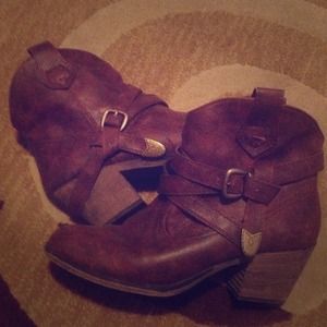 Short brown cowboy type boots
