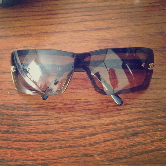 Authentic Chanel sunglasses