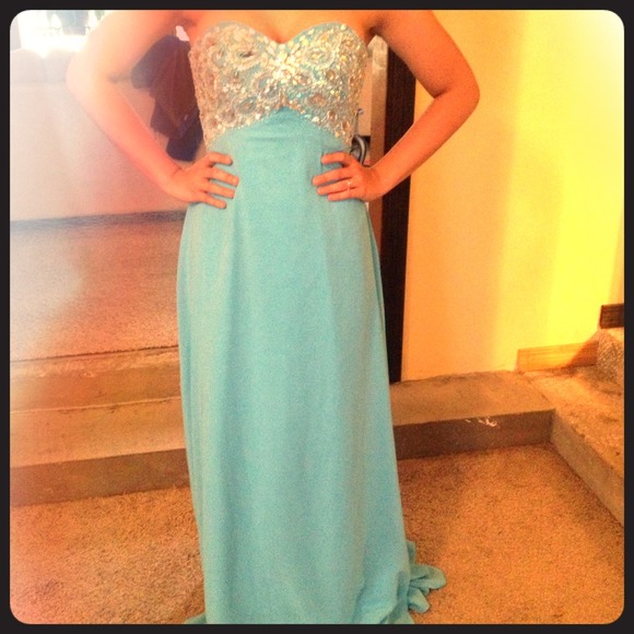 Baby blue prom dress