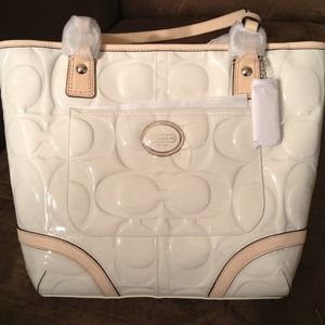AUTHENTIC Coach bag