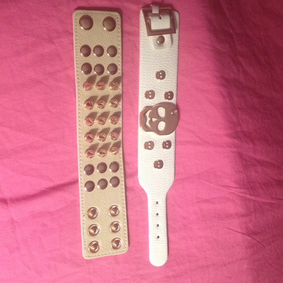 Braclets