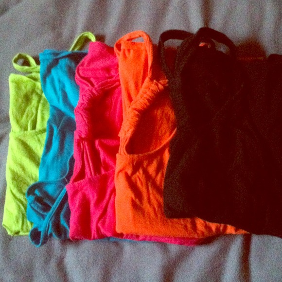 TRADE BLACK AND LIME GREEN TANK❤💙💛💚