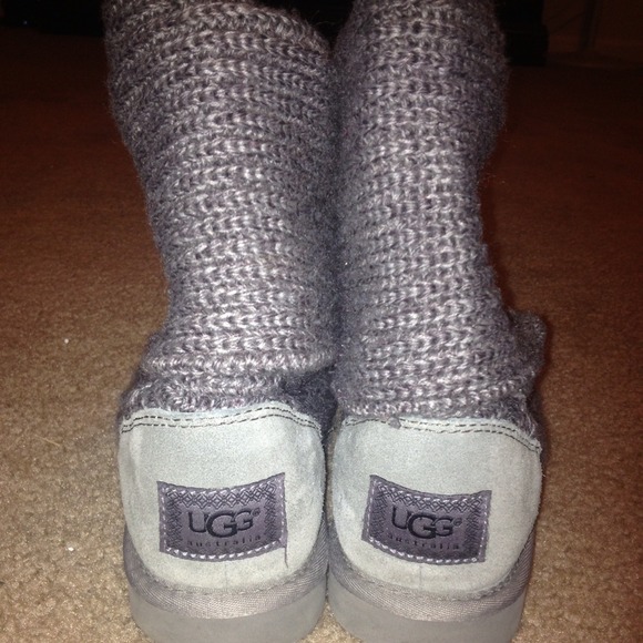 grey knit uggs NWOT