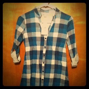 NEW blue, teal, & gray plaid button down shirt!