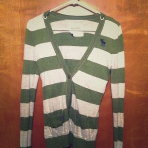 Olive and gray Abercrombie and Fitch sweater!