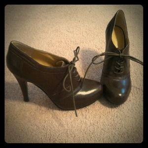 Brown lace up Bandolino heals