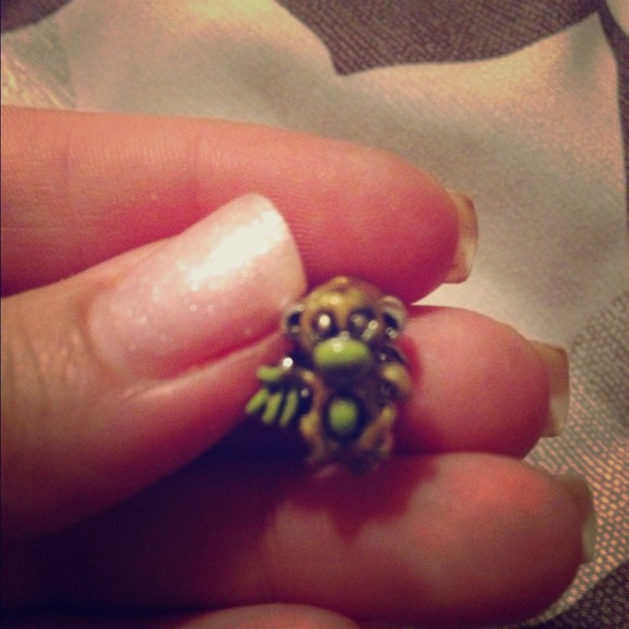 🚫SOLD🚫Monkey charm not pandora