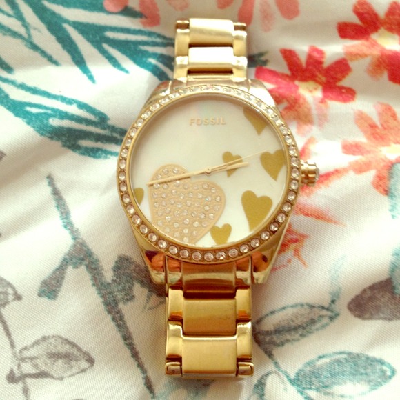 Fossil gold w/hearts and pearl face watch!