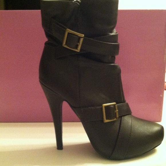 Boots - Picture 2 of 2