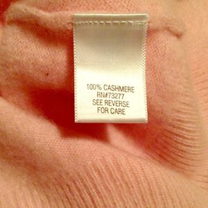 Light pink cashmere sweater