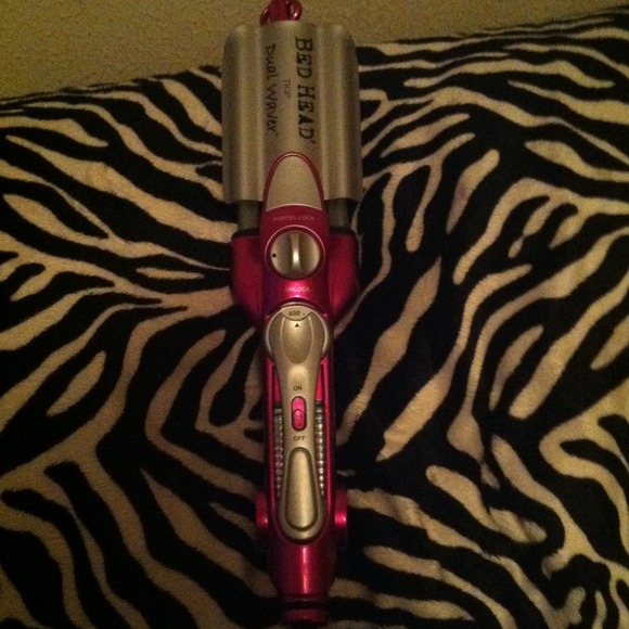 BedHead by TIGI Dual Waver