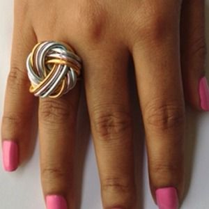 SUNBURST LOVE KNOT RING