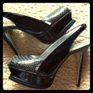 💥REDUCED💥bebe Zahara Snake Sandals