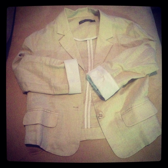 🔴Sold🔴Cute blazer !!🎀