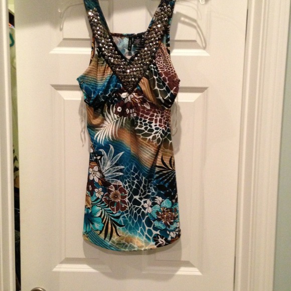 ☀☀sold in bundle ☀☀Dressy top/ tunic