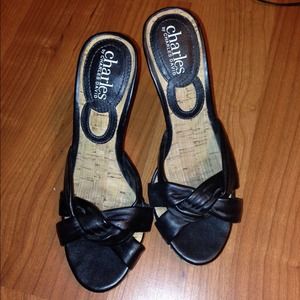 Charles by Charles David Heels Size 5
