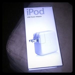 ⭐Apple iPod USB power adapter⭐