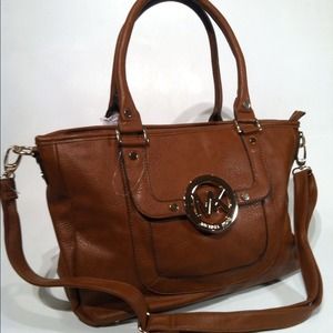 2 bag bundle white galliera & camel m.k tote