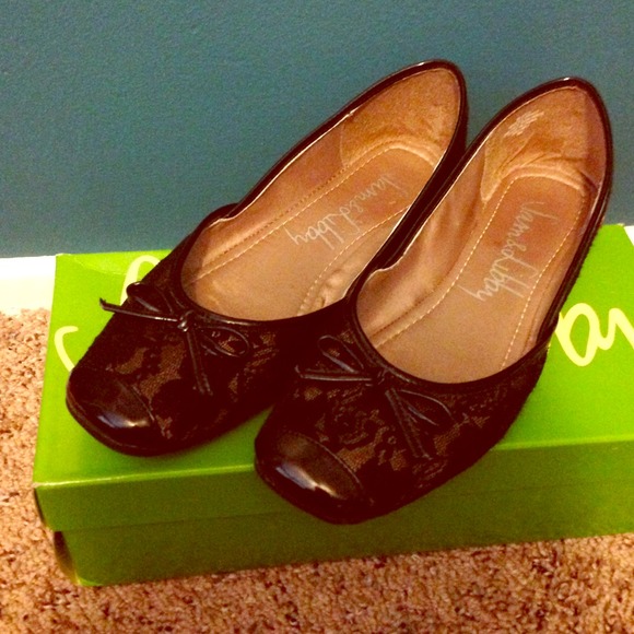 Black lace ballet flats - Picture 1 of 1