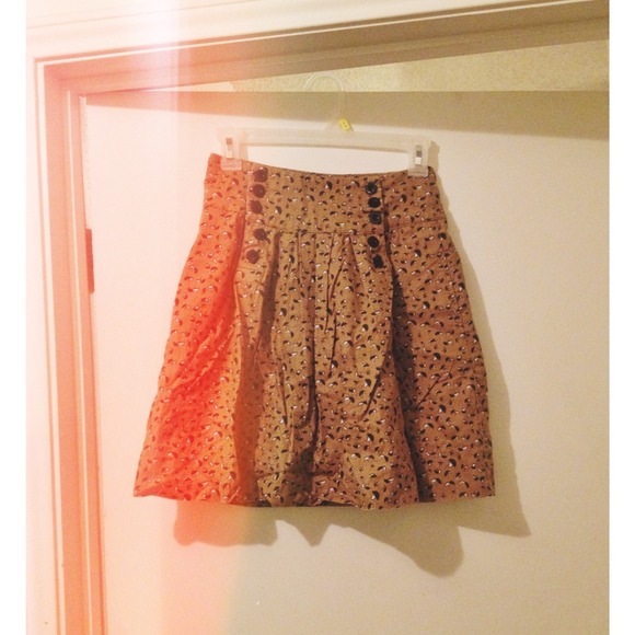⭕SOLD⭕UO button skirt