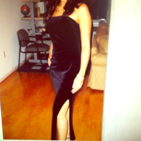 ❤Black Stretch Velvet Dress & Side Slit