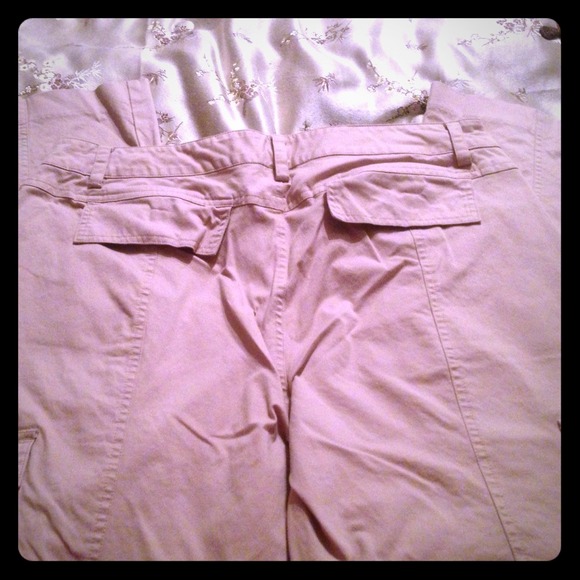 Khaki pants🐹
