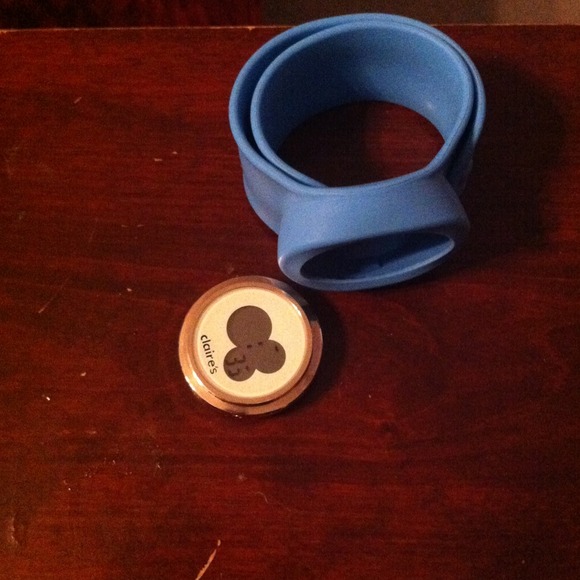 Baby blue  snap watch - Picture 2 of 2