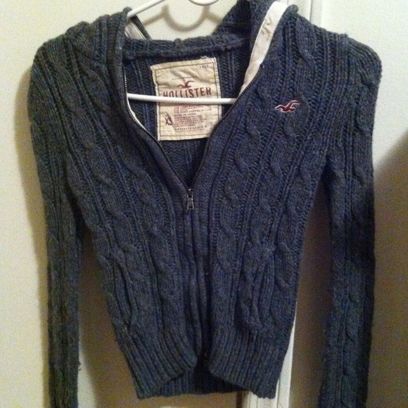 ((Reduced)) Hollister gray sweater