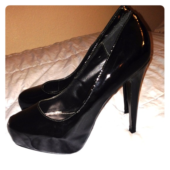 💥MOVING SALE!💥 Steve Madden Russhh, NWT