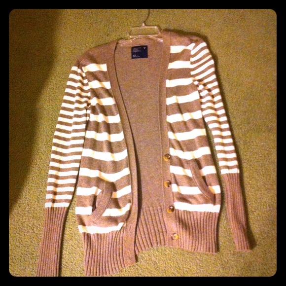 Cardigan - Picture 1 of 1