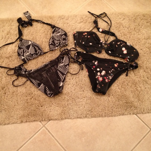 Bundle of volcom bikinis