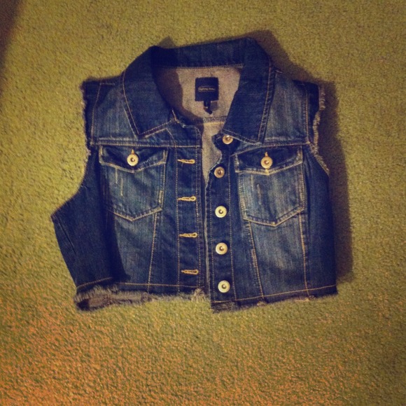 Jean jacket - Picture 1 of 1