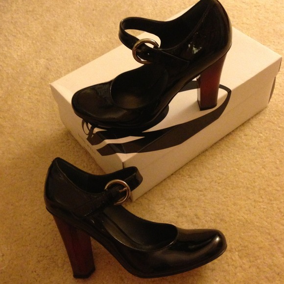 🚫SOLD🚫Nine West Black Patent Pump