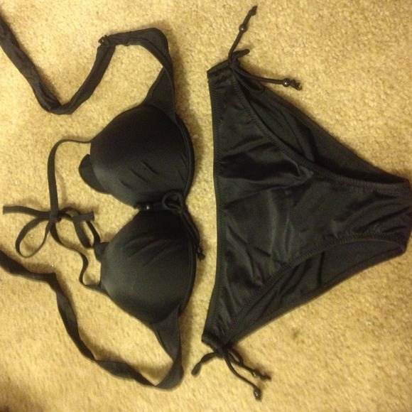 Brand new vs bathing suit never worn size small